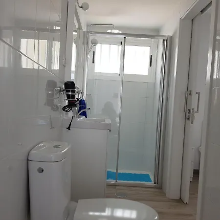 Ground Floor Dolphin House Apartment *