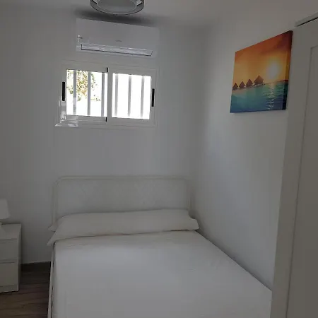 Ground Floor Dolphin House Apartmán *